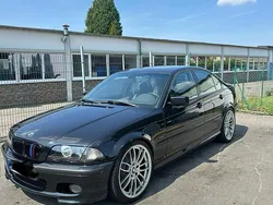 Schwarz Gebraucht 2001 BMW 330 M Sport Limousine | 10.500 €