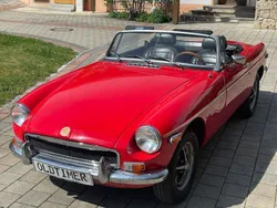 Rot Gebraucht 1979 MG B Cabrio | 13.800 €