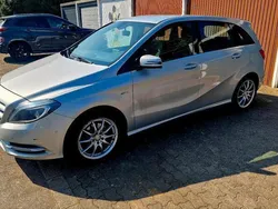 Silber Gebraucht 2011 Mercedes B200 Van / Kleinbus | 6.800 € (Guter Preis)