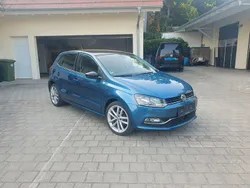 Blau Gebraucht 2017 VW Polo Highline Kleinwagen | 10.900 € (Fairer Preis)