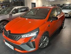 Orange Gebraucht 2025 Renault Clio V Bose Edition Limousine | 24.990 € (Etwas zu teuer)