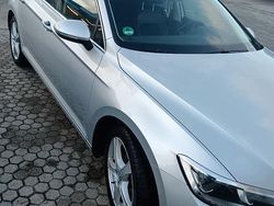 Silber Gebraucht 2017 VW Passat Highline Kombi | 14.000 € (Fairer Preis)