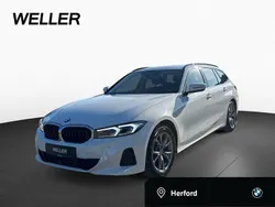 Alpinweiss iii (weiß) Gebraucht 2024 BMW 318 Shadowline Kombi | 34.350 € (Fairer Preis)