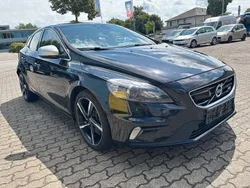 Schwarz Gebraucht 2013 Volvo V40 R-Design Kombi | 7.600 € (Fairer Preis)