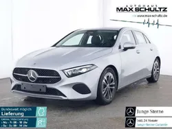Metalliclack hightechsilber (metallic) Gebraucht 2024 Mercedes A180 Progressive Limousine | 29.880 € (Fairer Preis)