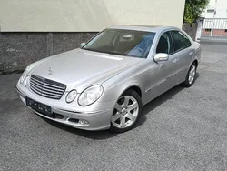 Silber Gebraucht 2002 Mercedes E500 Elegance Limousine | 12.990 € (Fairer Preis)