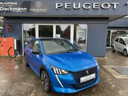 Vertigoblau Gebraucht 2021 Peugeot e-208 GT Kleinwagen | 16.990 € (Fairer Preis)