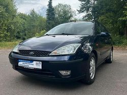 Blau Gebraucht 2006 Ford Focus Kombi | 1.900 € (Fairer Preis)