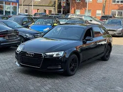 Schwarz Gebraucht 2019 Audi A4 Ambiente Kombi | 18.900 € (Superpreis)