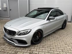 Schwarz Gebraucht 2016 Mercedes C63S AMG AMG Limousine | 46.900 €