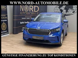 Blau Gebraucht 2023 Skoda Enyaq iV SUV | 22.700 € (Fairer Preis)
