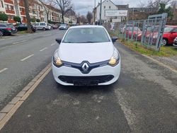 Weiß Gebraucht 2015 Renault Clio IV Expression Limousine | 6.700 € (Fairer Preis)