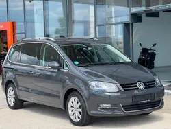 Grau Gebraucht 2020 VW Sharan Highline Van / Kleinbus | 23.999 € (Etwas zu teuer)