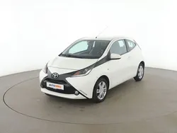Weiß Gebraucht 2017 Toyota Aygo X-play Kleinwagen | 8.600 € (Etwas zu teuer)