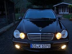 Schwarz Gebraucht 2004 Mercedes C180 Avantgarde Limousine | 3.000 € (Guter Preis)