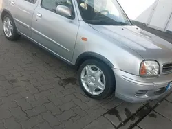 Silber Gebraucht 2001 Nissan Micra Kleinwagen | 2.300 € (Etwas zu teuer)