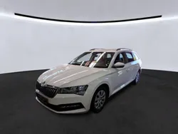 Weiß Gebraucht 2020 Skoda Superb Ambition Kombi | 23.930 € (Fairer Preis)