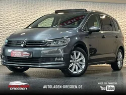 Grau Gebraucht 2018 VW Touran Highline Van / Kleinbus | 22.999 € (Fairer Preis)
