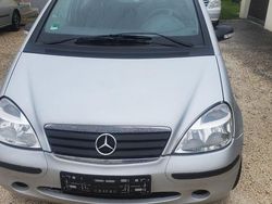 Silber Gebraucht 2003 Mercedes A160 Classic Kleinwagen | 1.200 € (Fairer Preis)