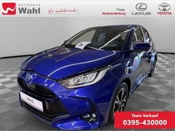 Schneeweiss Gebraucht 2025 Toyota Yaris Hybrid Business Edition Limousine | 23.890 € (Guter Preis)