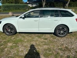 Weiß Gebraucht 2015 Skoda Octavia Kombi | 7.100 € (Guter Preis)