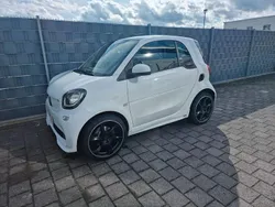 Weiß Gebraucht 2016 Smart ForTwo Coupé Brabus Xclusive Coupé | 18.800 € (Teuer)
