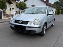 Grau Gebraucht 2002 VW Polo Kleinwagen | 2.200 € (Teuer)