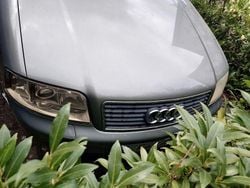 Grau Gebraucht 2003 Audi A6 Kombi | 1.666 € (Fairer Preis)