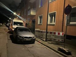 Gold Gebraucht 2007 BMW 330 Sport Line Coupé | 12.000 € (Teuer)