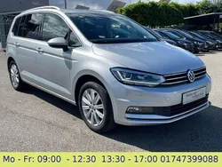 Silber Gebraucht 2017 VW Touran Highline Van / Kleinbus | 12.999 € (Guter Preis)