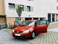 Orange Gebraucht 2006 VW Golf V Edition Kleinwagen | 3.150 € (Fairer Preis)