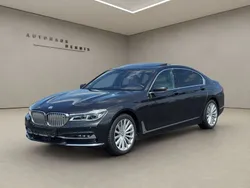 Grau Gebraucht 2015 BMW 750L Limousine | 29.990 € (Superpreis)