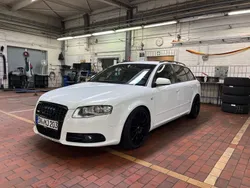 Weiß Gebraucht 2008 Audi A4 S-Line Kombi | 10.600 €