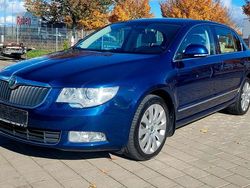 Modra storm/storm blau Gebraucht 2010 Skoda Superb Elegance Limousine | 6.990 € (Fairer Preis)