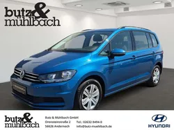 Weiß Gebraucht 2018 VW Touran Sound Van / Kleinbus | 16.990 € (Guter Preis)