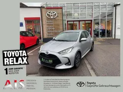 Silver (metallic) Gebraucht 2023 Toyota Yaris Hybrid Team Kleinwagen | 19.990 € (Guter Preis)