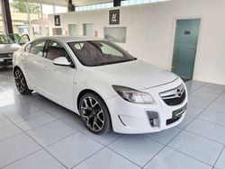 Weiß Gebraucht 2010 Opel Insignia OPC Limousine | 8.898 € (Etwas zu teuer)