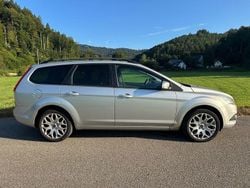 Silber Gebraucht 2008 Ford Focus Titanium Kombi | 2.299 € (Guter Preis)