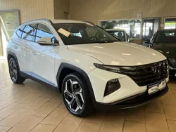 Weiß polar white / sol Gebraucht 2022 Hyundai Tucson SUV | 22.000 € (Guter Preis)