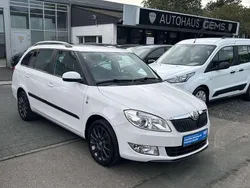 Candyweiss Gebraucht 2012 Skoda Fabia Ambition Kombi | 3.980 € (Fairer Preis)