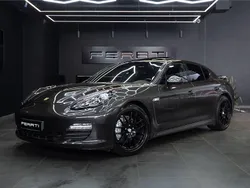 Grau Gebraucht 2010 Porsche Panamera S Chrono Limousine | 18.900 € (Fairer Preis)