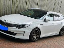 Weiß Gebraucht 2016 Kia Optima Kombi | 13.500 € (Etwas zu teuer)