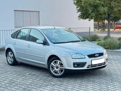 Silber Gebraucht 2006 Ford Focus Ghia Limousine | 4.750 € (Etwas zu teuer)