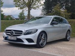 Silber Gebraucht 2018 Mercedes C200 Kombi | 16.200 €