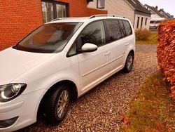 Weiß Gebraucht 2009 VW Touran Freestyle Van / Kleinbus | 2.750 € (Superpreis)
