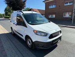Weiß Gebraucht 2016 Ford Transit Basis Van / Kleinbus | 6.490 € (Guter Preis)