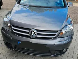 Grau Gebraucht 2006 VW Golf Plus Cross Van / Kleinbus | 2.600 € (Fairer Preis)