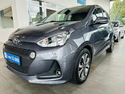 Grau Gebraucht 2019 Hyundai i10 Style Kleinwagen | 14.480 € (Guter Preis)