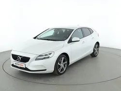 Weiß Gebraucht 2017 Volvo V40 Momentum Kombi | 14.550 € (Fairer Preis)