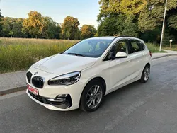 Weiß Gebraucht 2018 BMW 218 Active Tourer Luxury Line Van / Kleinbus | 14.800 € (Fairer Preis)
